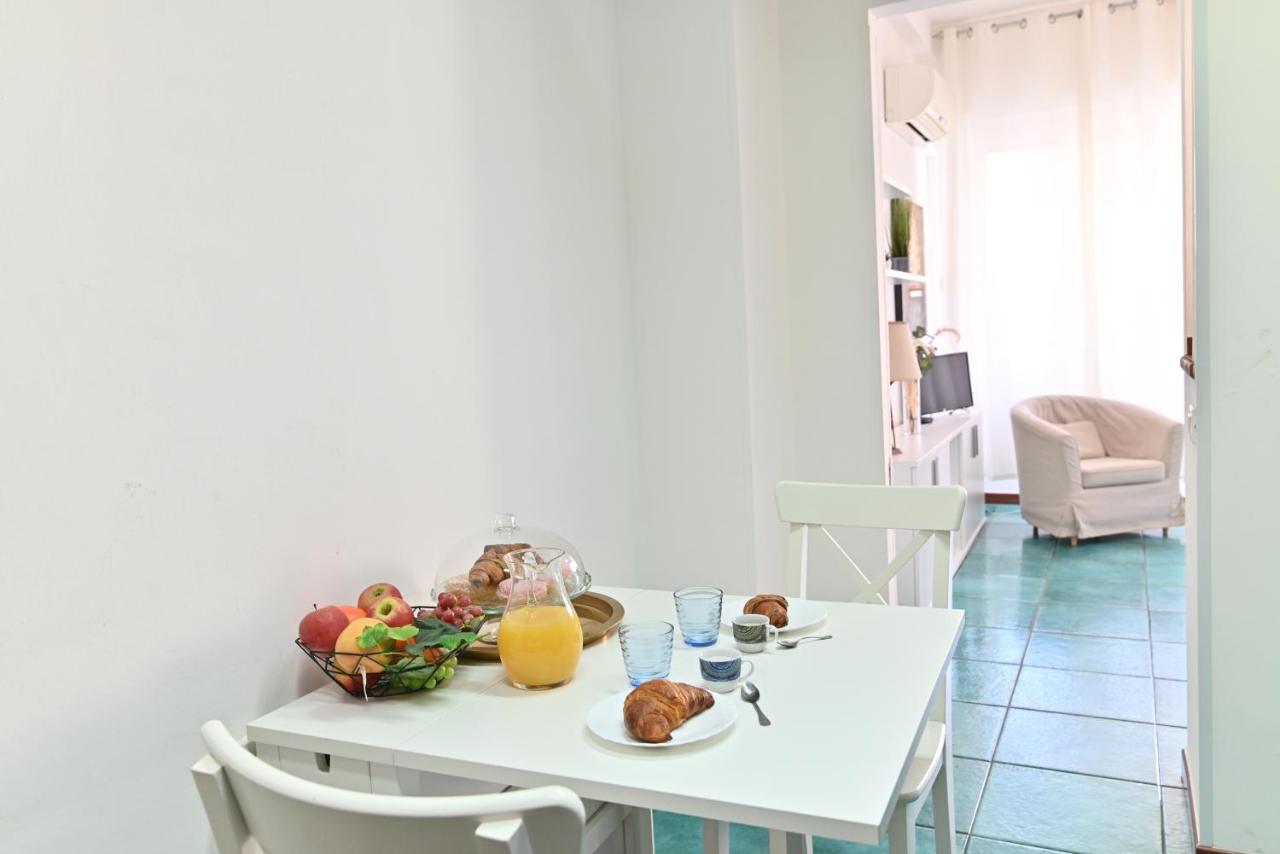 Izzhome Holiday Terrace Каляри Екстериор снимка